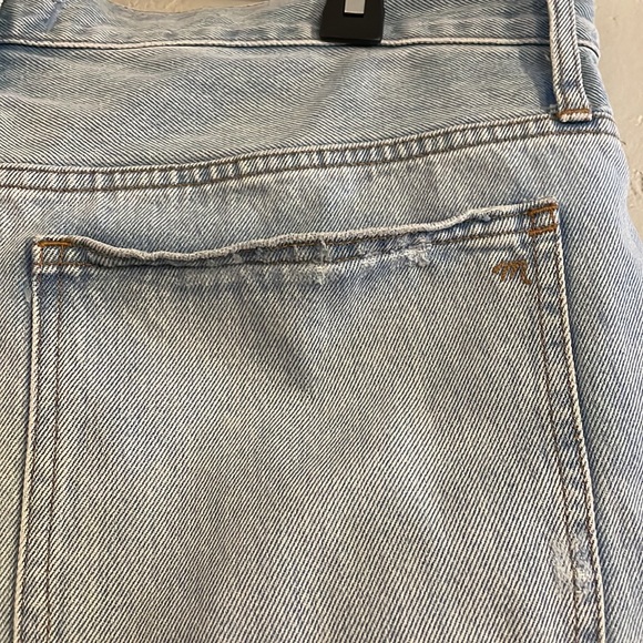Madewell Relaxed Denim Shorts in Cedarcroft Wash - Picture 11 of 14